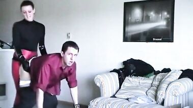 Quick pegging by amateur dominant girlfriend