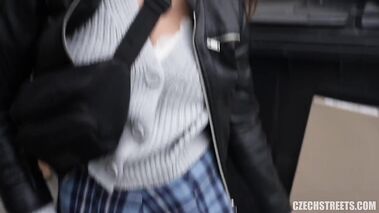 His girlfriend was offered money to suck and fuck