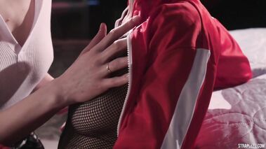 Short haired blonde seduces her girlfriend