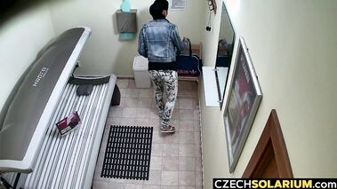 She masturbates while tanning