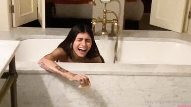 A glimpse into Mia Khalifa's day