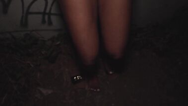 Latina babe with nice tits night fuck under a bridge