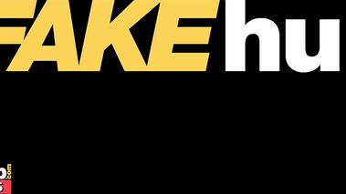 Outdoor threesome with natural blonde college babes