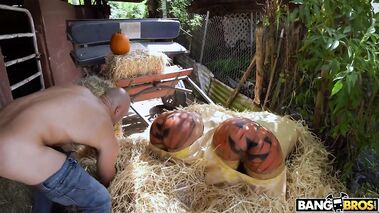 Pumpkin Butts