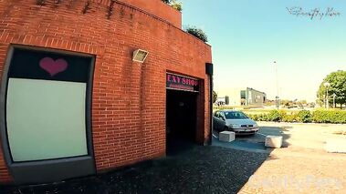 Donna di Kuori's Wild Sex Shop Fuck with GentlyPerv - FanCentro