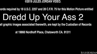 Big Butt Hottie Takes Big Cock In All Holes