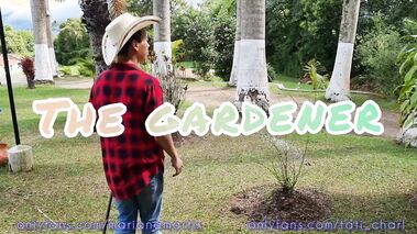 Amigas Cachondas Se Follan Al Jardinero - Mariana Martix