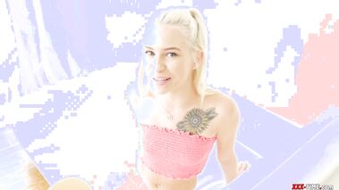 Stunning Teen Kiara Cole Sucks Cock