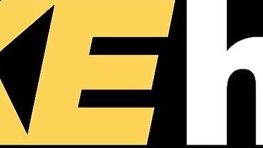 Sexy blonde slides her strap on into the slim redhead