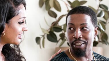 I dont mind my wife get licked by a babe