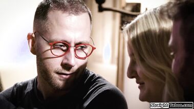 Teen gets uncomfortable by her neighbors