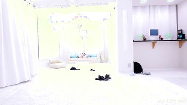 LA New Girl Selina Imai