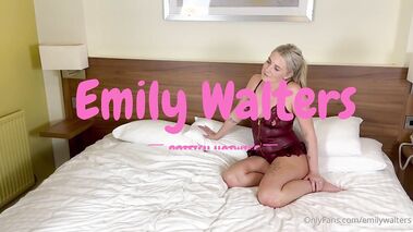 Shagging British Hotwife Emily Walters