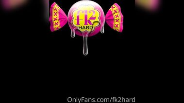 Baise avec le serveur espagnole dans ma chambre